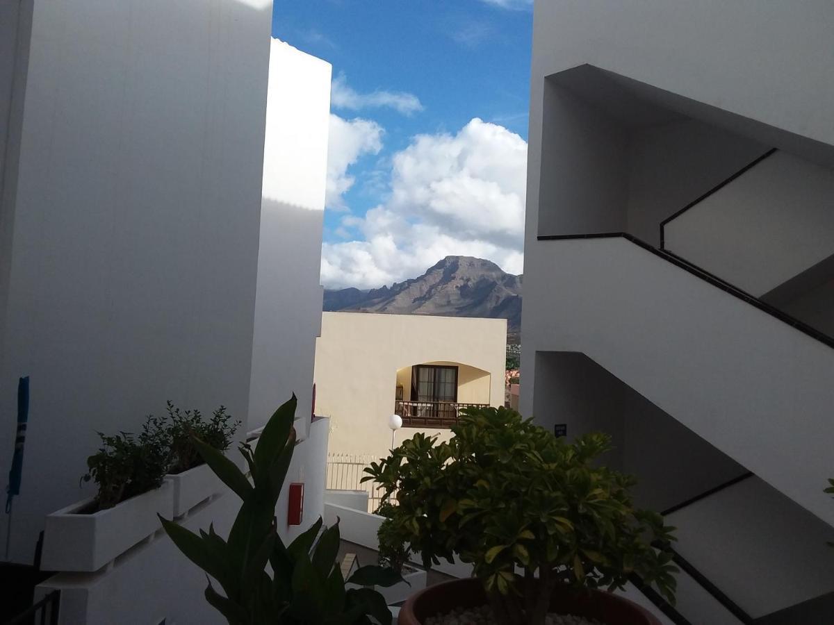 Beach 400Mtr, Top Of Mountain With Spectacular Surround View 200Mtr Los Cristianos  Buitenkant foto