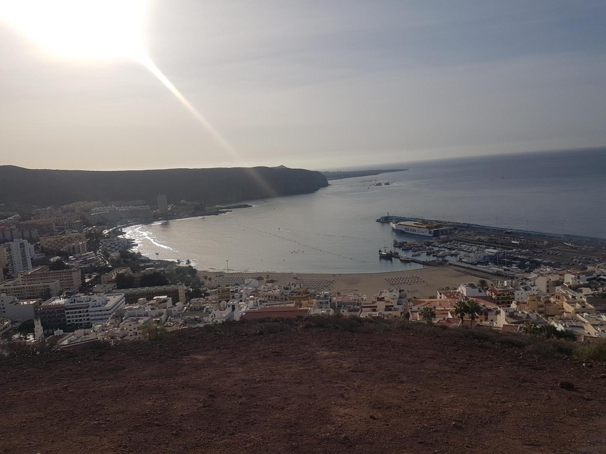 Beach 400Mtr, Top Of Mountain With Spectacular Surround View 200Mtr Los Cristianos  Buitenkant foto